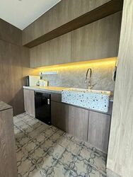 Townhouse Apartments (D9), Apartment #569614351